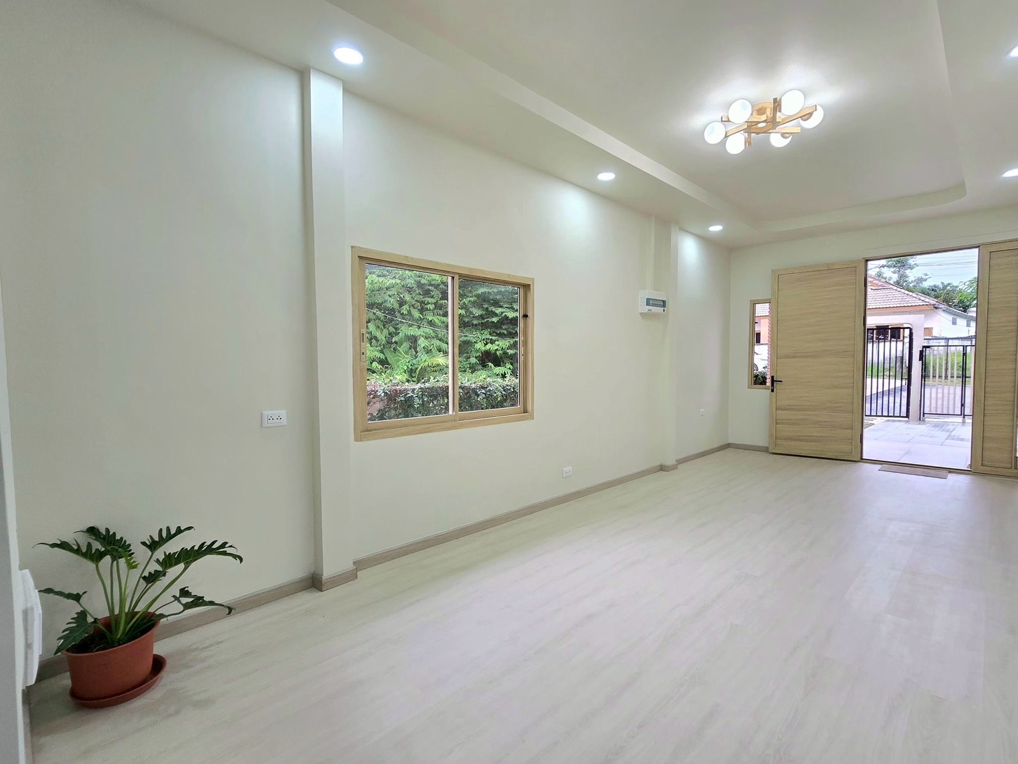 ที่ดิน 3 ห้องนอน ป่าคลอก · ศุภาลัยการ์เด้นวิลล์ป่าคลอก รูปที่ 1