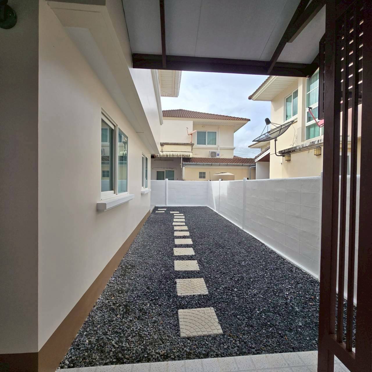 ที่ดิน 3 ห้องนอน ป่าคลอก · หมู่บ้านเงียบ ไม่วุ่นวาย รูปที่ 4