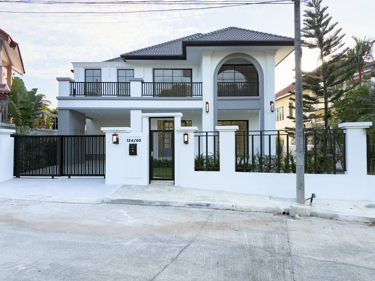 บ้านเดี่ยว 3 ห้องนอน สามกอง-โบ้ทพลาซ่า-ซุปเปอร์ชีปใหญ่ 124 · @Srisuchat Grandview Village รูปที่ 1