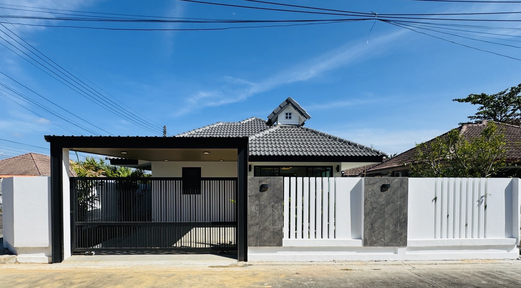 บ้านเดี่ยว 3 ห้องนอน ฉลอง · หมู่บ้านธนาภา พาร์ควิว ท่าเรือ