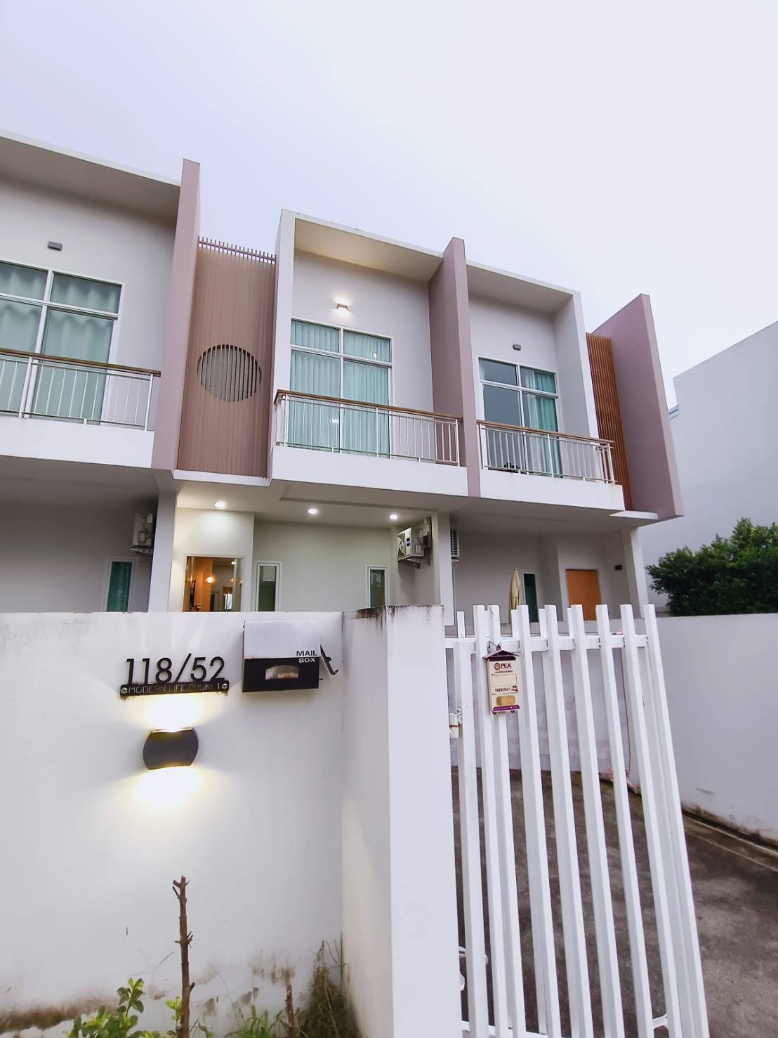 ทาวน์เฮ้าส์ 2 ห้องนอน ถลาง · Modern Life Thalang รูปที่ 2