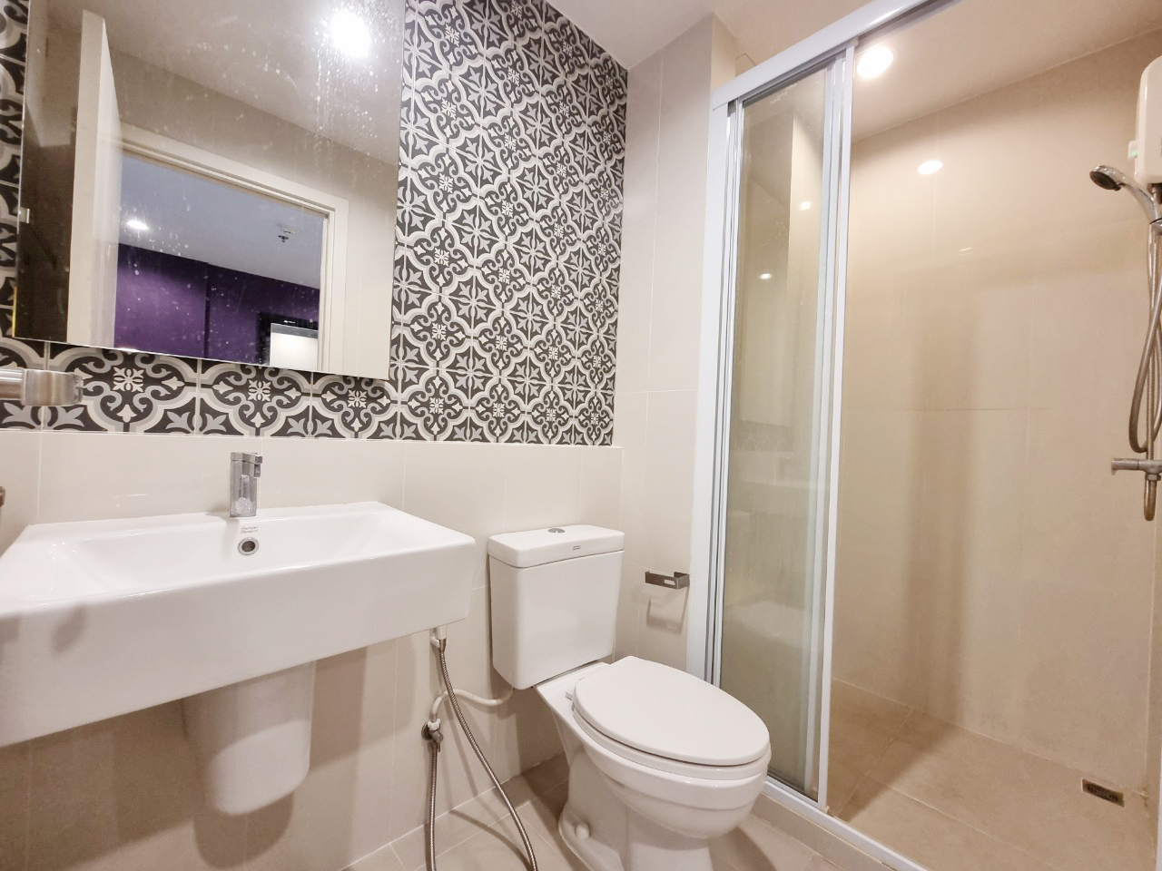 คอนโด ป่าตอง · The Base Height Phuket รูปที่ 6