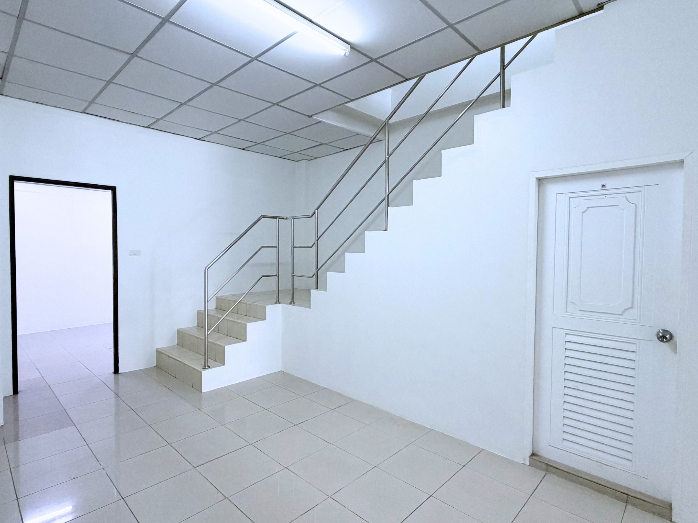 อาคารพาณิชย์ 4 ห้องนอน ราไวย์ · nicniceproperty รูปที่ 3