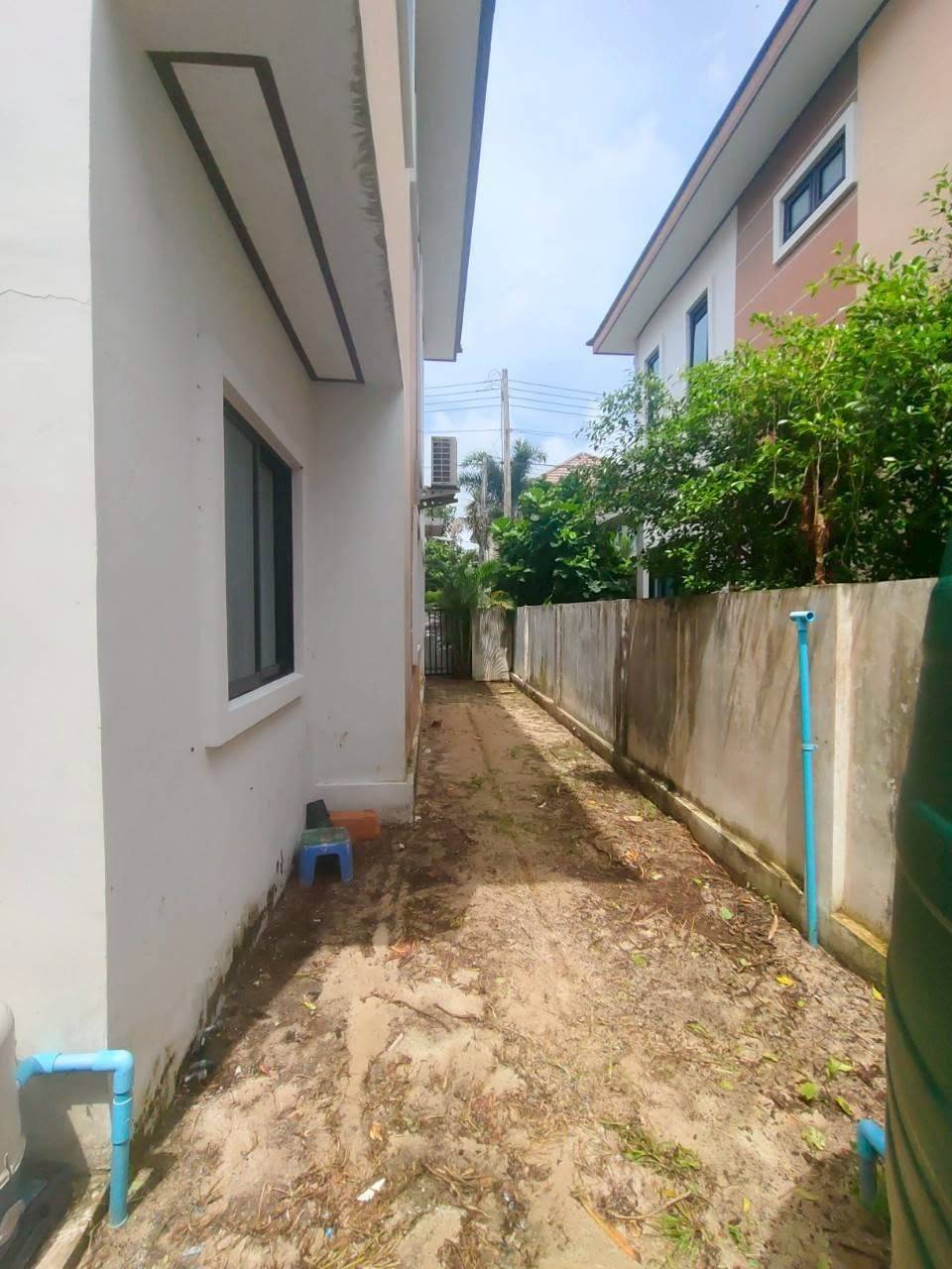 บ้านแฝด 3 ห้องนอน ถลาง · แฝด 2ชั้น สไตล์บ้านเดียว มีบริเวณรอบบ้าน (โปรพิเศษ ลดทันที 100,000) รูปที่ 4