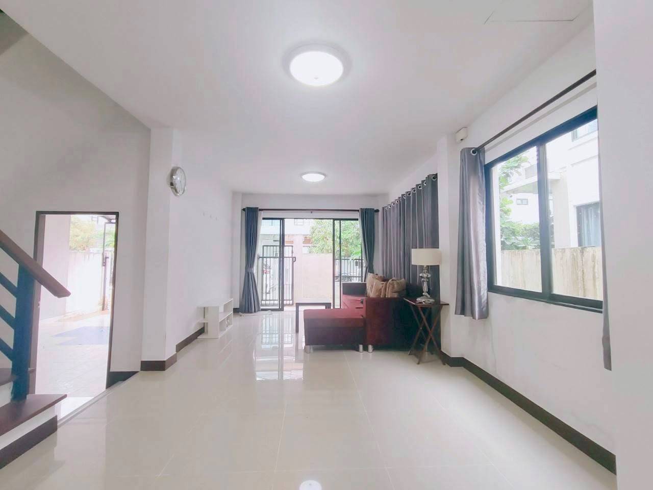 บ้านแฝด 3 ห้องนอน ถลาง · แฝด 2ชั้น สไตล์บ้านเดียว มีบริเวณรอบบ้าน (โปรพิเศษ ลดทันที 100,000) รูปที่ 8