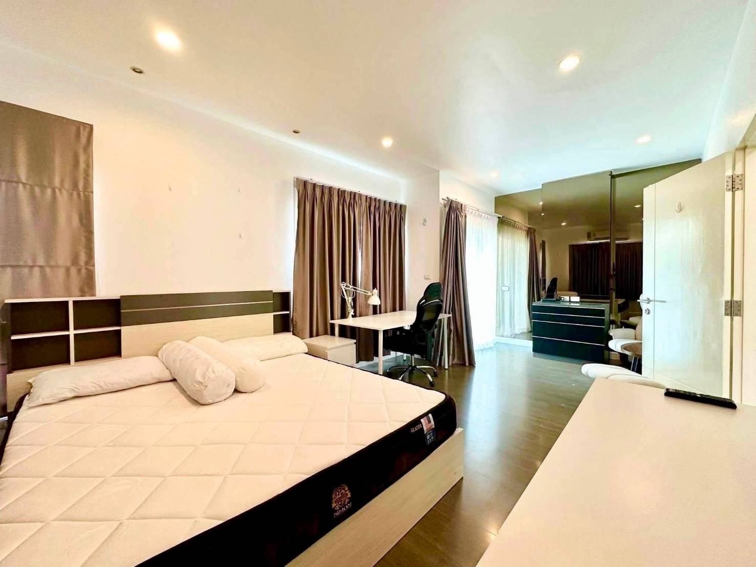 คอนโด 5 ห้องนอน กะทู้ · whanwhan รูปที่ 4