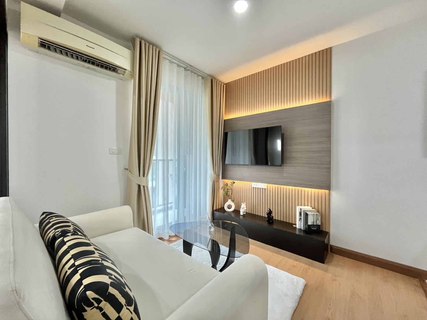 บ้านเดี่ยว 1 ห้องนอน เมือง · วิวนอก | ชั้น 5 รูปที่ 5