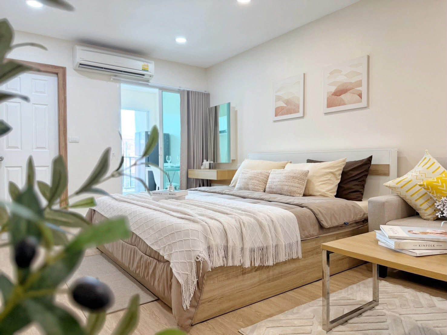 คอนโด 3 ห้องนอน เมือง · หมู่บ้านเบญจบุรี โซนถลาง บ้านเคียน