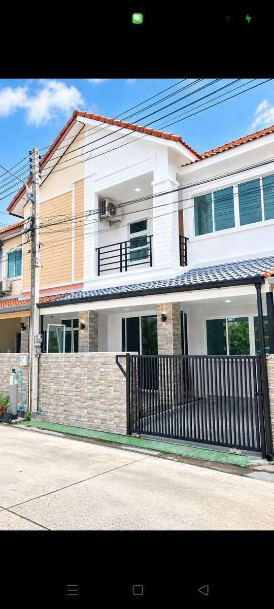 คอนโด 3 ห้องนอน ถลาง · หมู่บ้านมี สระว่ายน้ำส่วนกลาง รูปที่ 7