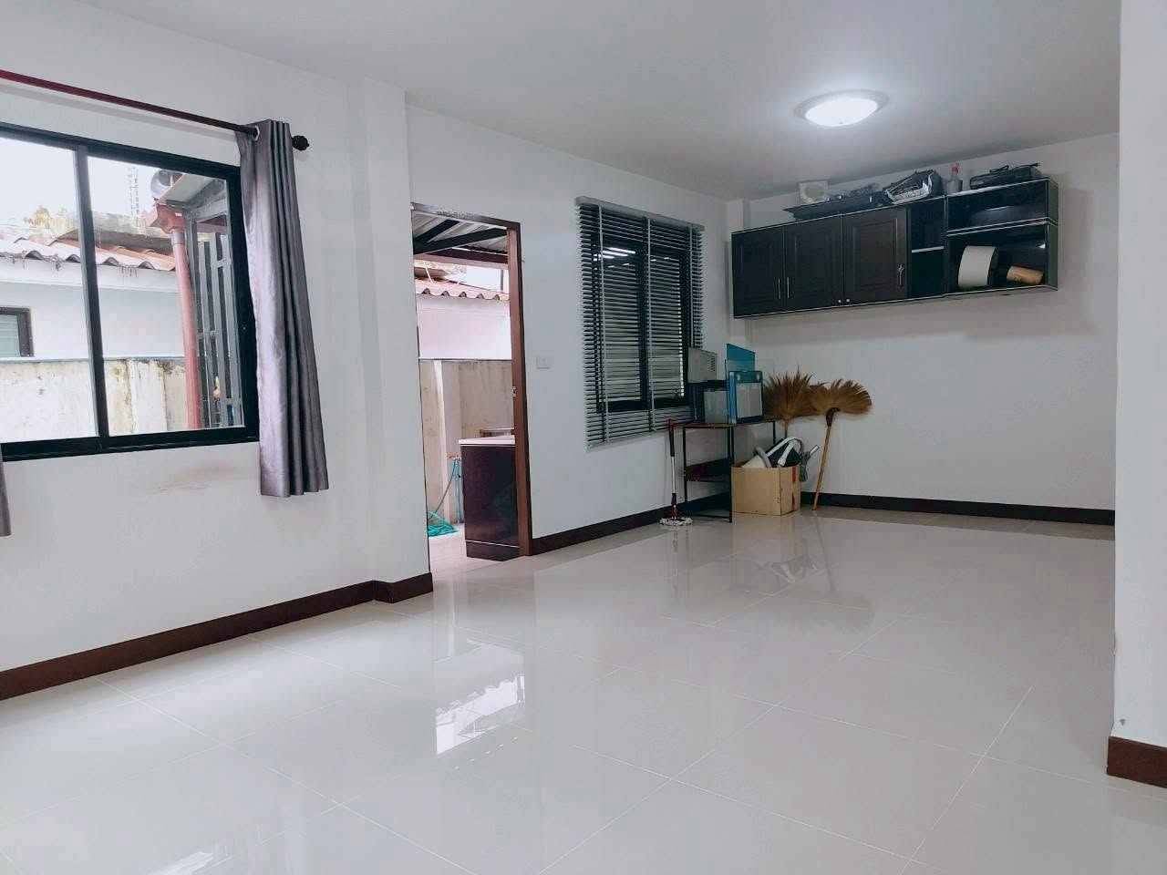 บ้านแฝด 3 ห้องนอน ถลาง · หมู่บ้านภักดีกะทู้ลูกค้าสนใจนัดอยู่บ้าน  ✅  ยื่นทรัพย์ ธอส  รบกวนติดต่อกลับทางไลน์ด้วยนะคะ รูปที่ 7