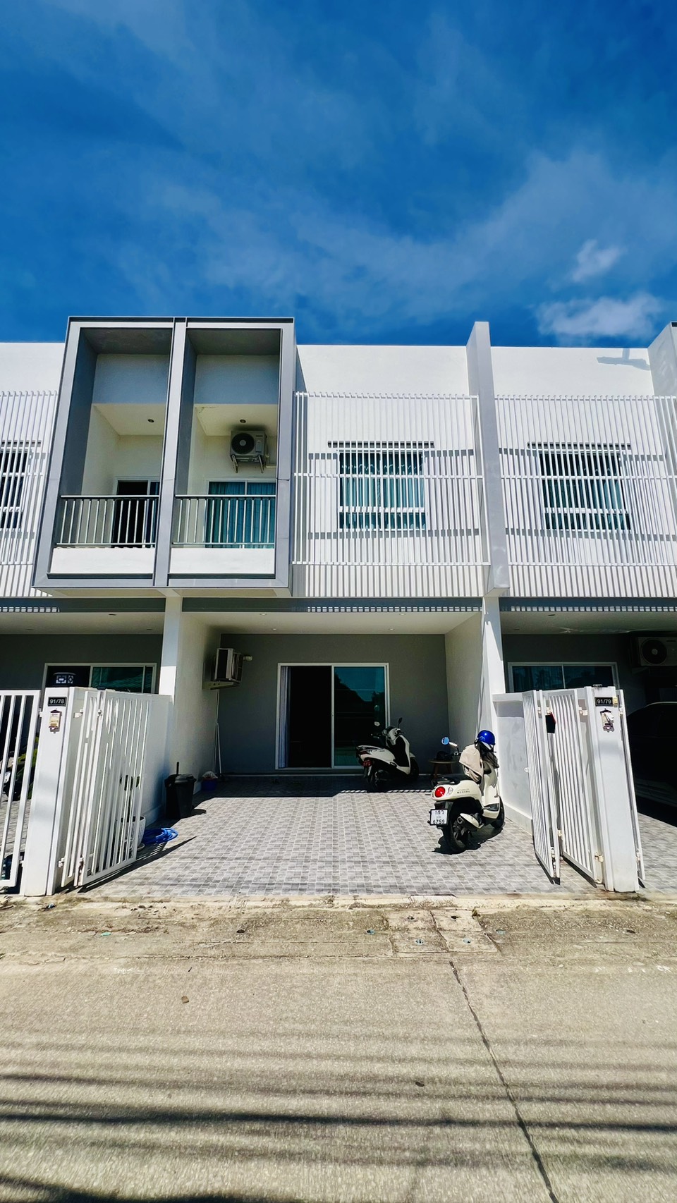 ทาวน์เฮ้าส์ 3 ห้องนอน ฉลอง · ✨ บรรยากาศดี เงียบสงบ เหมาะสำหรับพักอาศัย รูปที่ 1